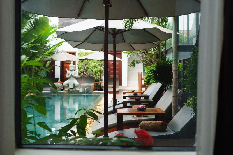סיאם ריפ The Thirdfold Residence מראה חיצוני תמונה A view of the pool at the hotel