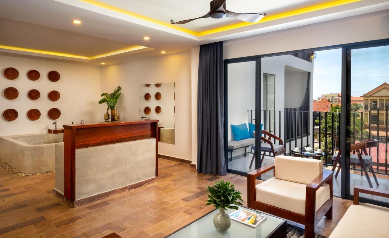 סיאם ריפ The Thirdfold Residence מראה חיצוני תמונה Suite at the hotel