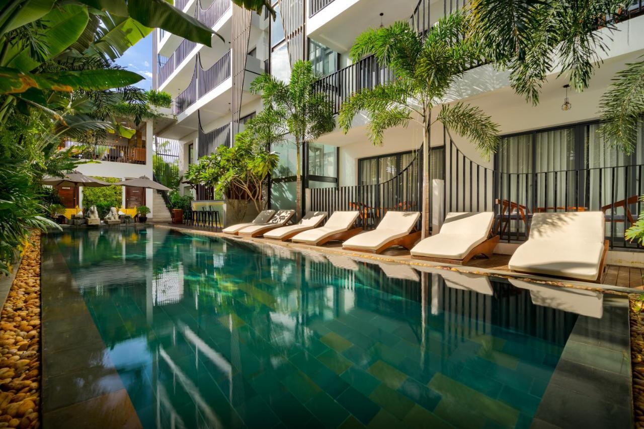 סיאם ריפ The Thirdfold Residence מראה חיצוני תמונה The hotel's pool